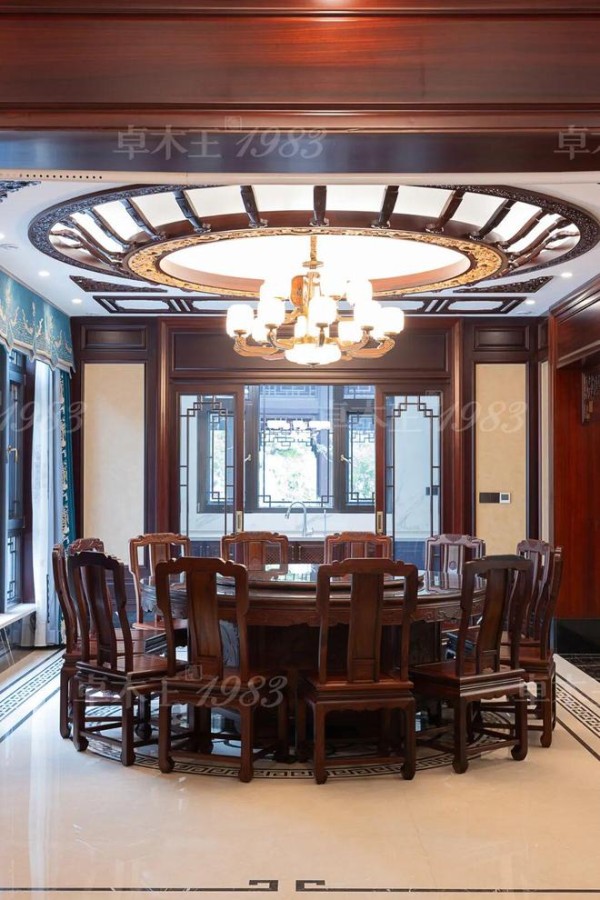 卓木王红木整装餐厅案例：木韵华章，宴启乾坤