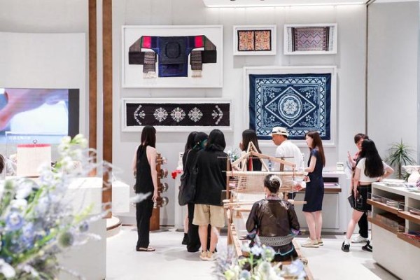 爱涂妆助力中国设计未来，以数字科技共创空间美学新范式