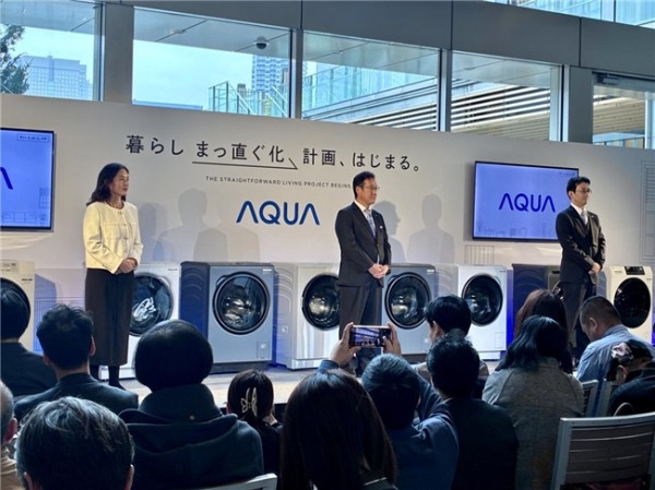 填补行业空白！海尔日本发布纯平滚筒洗衣机