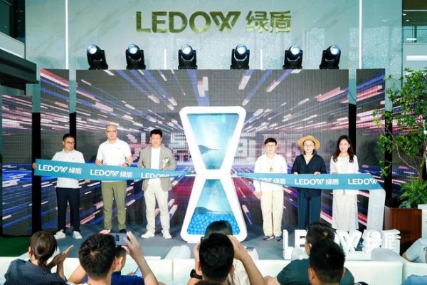 绿盾门窗2026新品发布:锚定健康人居,以光影美学重构生活想象
