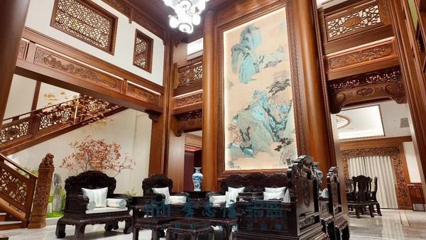 李忠信红木厂购:玩水、看宝贝、挑家具一次搞定