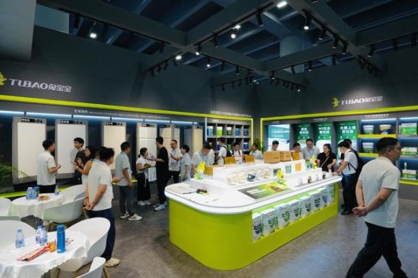 广州建博会丨兔宝宝胶粘剂多款新品首发 以环保为生命线,剑指胶粘剂一线品牌